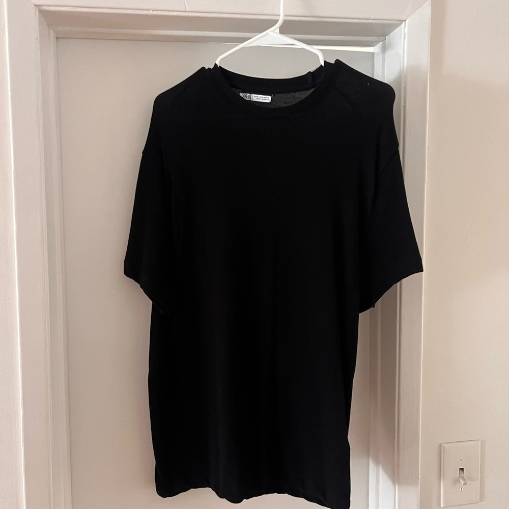 Zara Men's Black Short Sleeve Tee